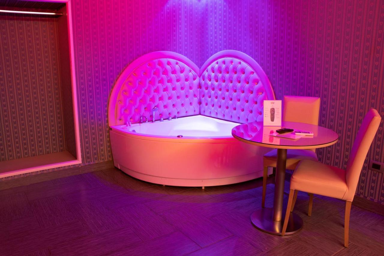 Hotel Masaniello Luxury 카소리아 외부 사진