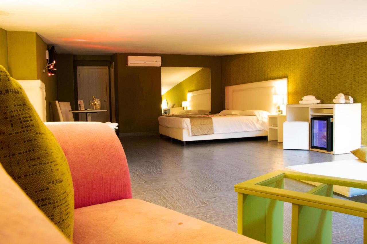 Hotel Masaniello Luxury 카소리아 외부 사진